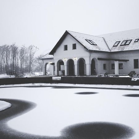 Deak Udvarhaz Hotel Kakucs Zewnętrze zdjęcie