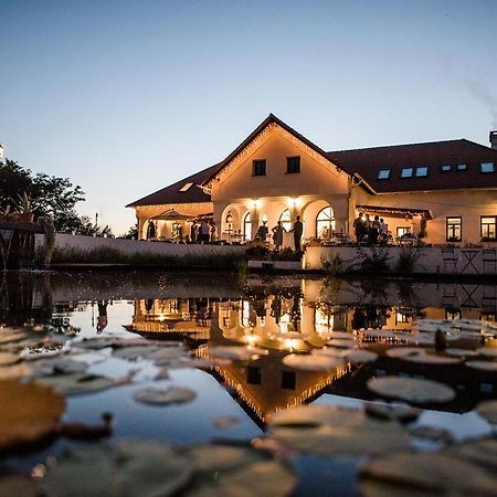 Deak Udvarhaz Hotel Kakucs Zewnętrze zdjęcie