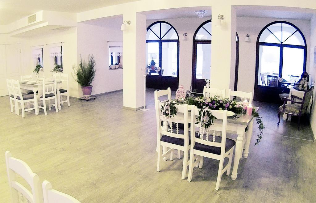 Deak Udvarhaz Hotel Kakucs Zewnętrze zdjęcie