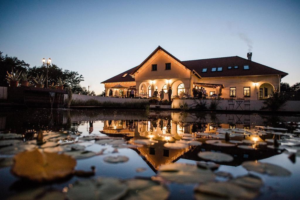 Deak Udvarhaz Hotel Kakucs Zewnętrze zdjęcie