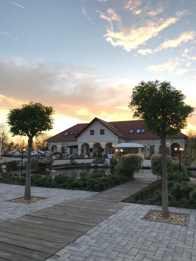 Deak Udvarhaz Hotel Kakucs Zewnętrze zdjęcie